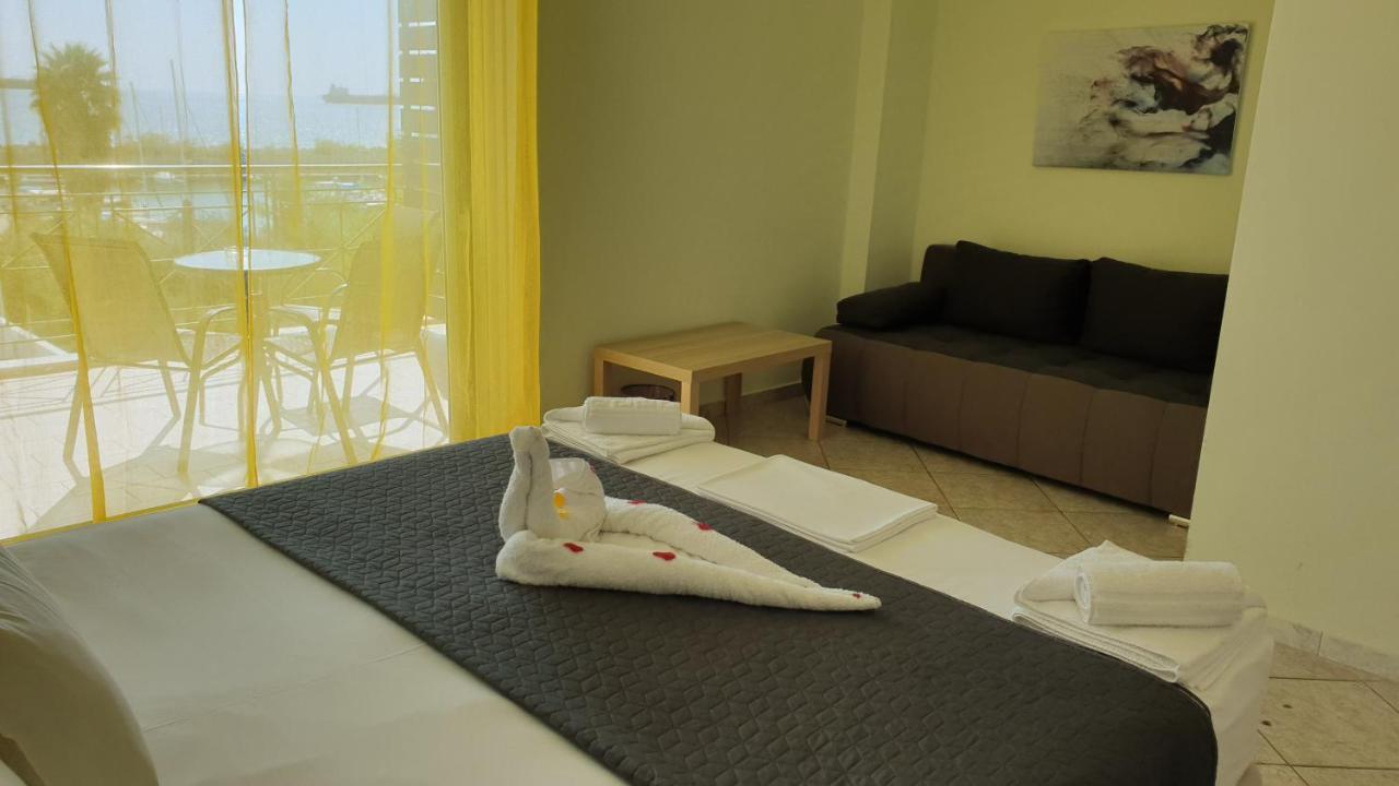 Hotel Vista Marina à Kalamata Extérieur photo
